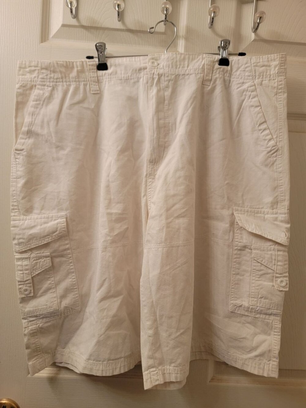 Mens White Shorts size 40